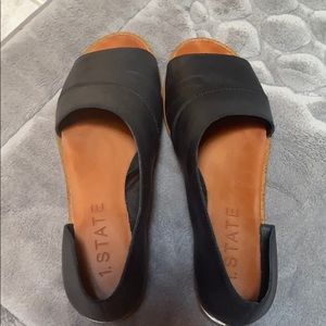 Size 7.5 open toe black leather flat shoe